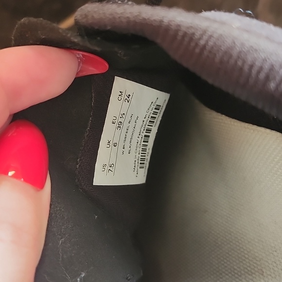 Lululemon Blissfeel Runners - Picture 6 of 6